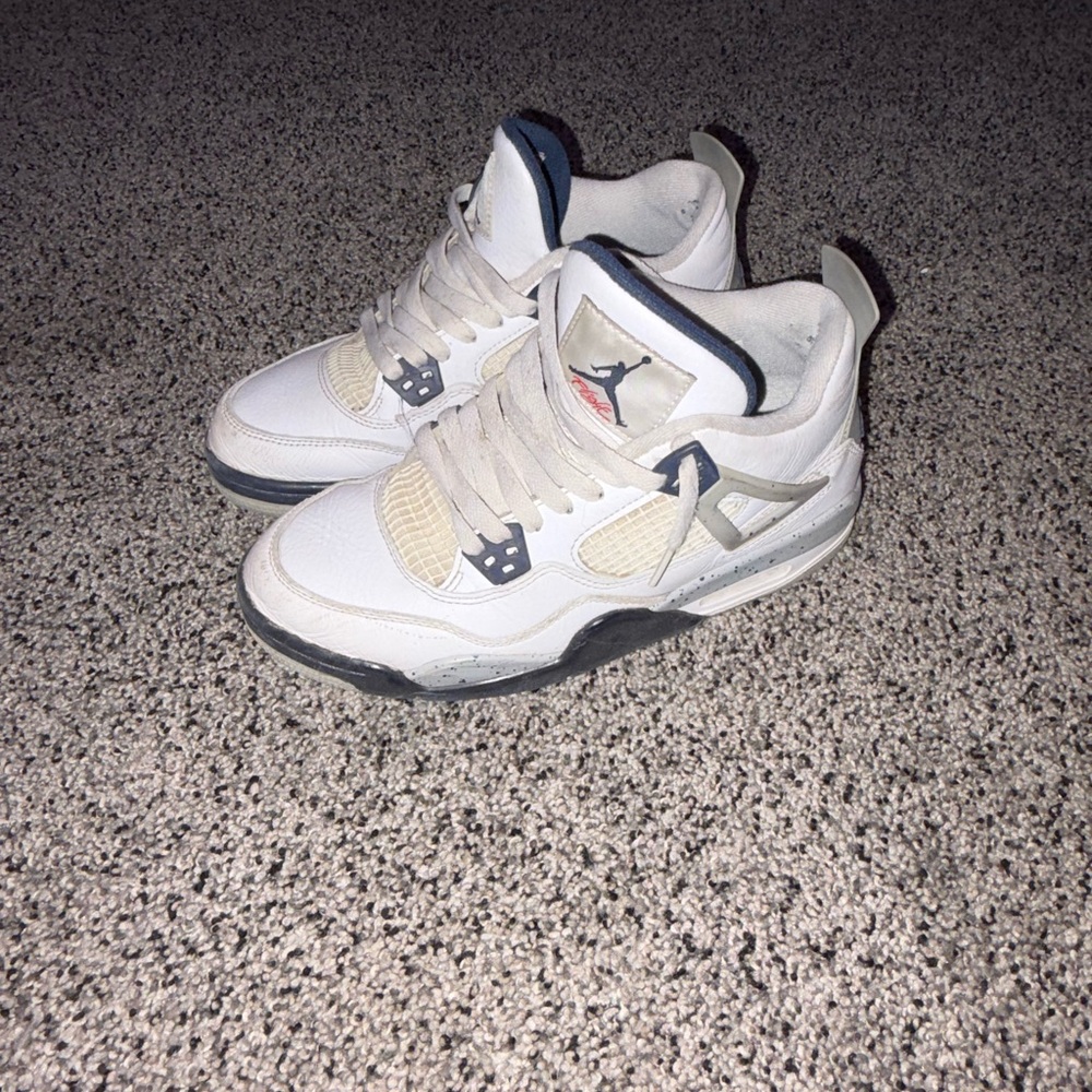 Jordan 4 Midnight Navy